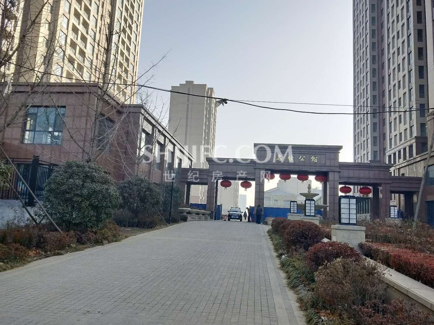 三星名仕公馆,151平精装带储藏室,145万