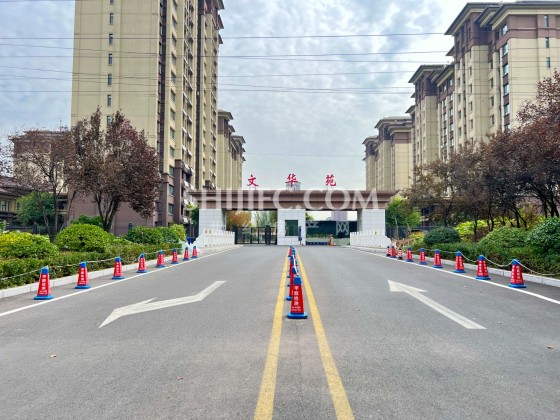 小区大门